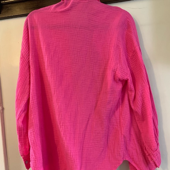 Hot pink Pretty Little Thing Shirt - Picture 2 of 7